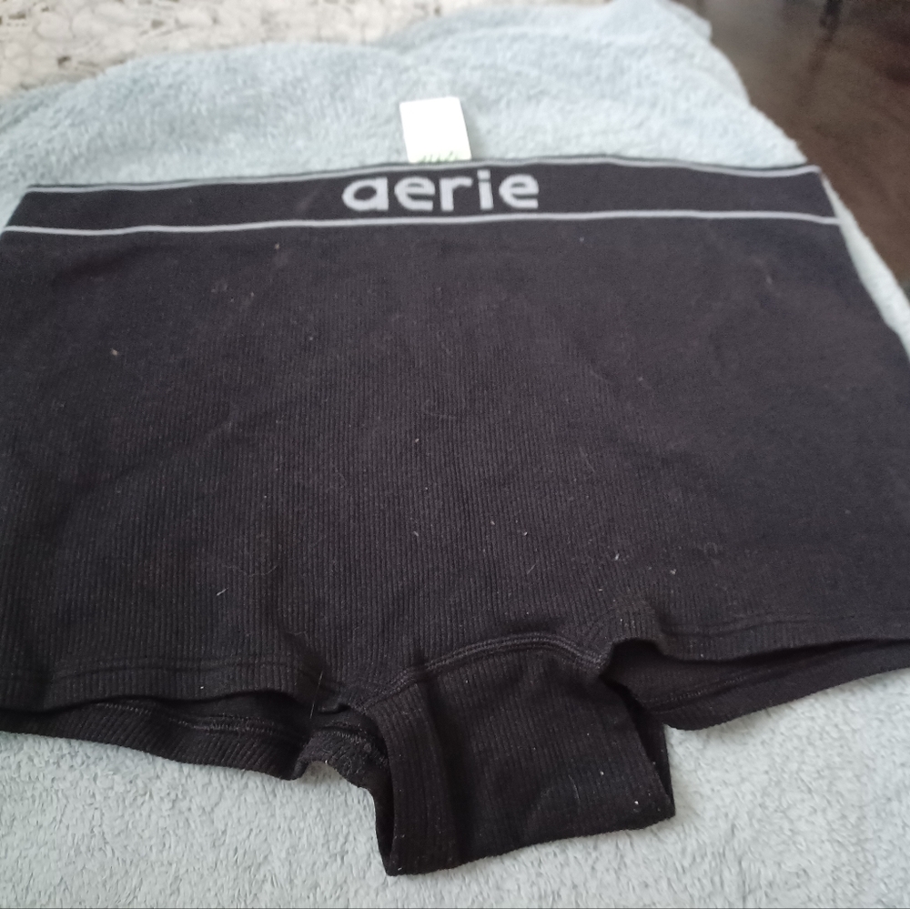 Aerie Women Black Boyshorts (High Waisted)